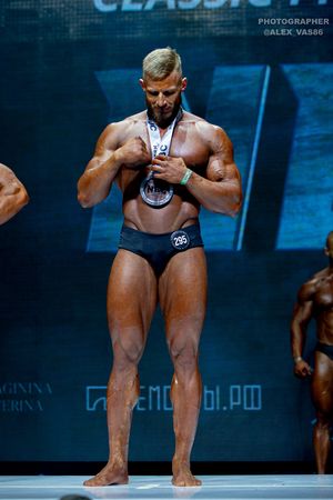 CLASSIC PHYSIQUE 178